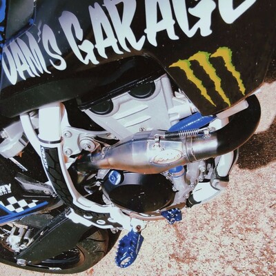 Our footpegs looks awesome on this bike 🥶

📸 : @cb_stunt 
_____
#mx #sx #footpegs #pegs #bike #motocross #motorcycle #scarracing